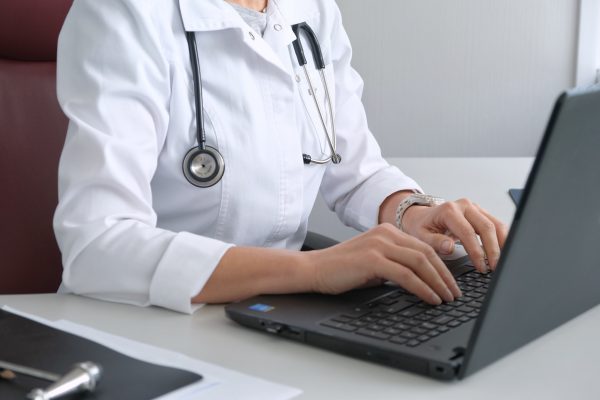 Hastaneler sosyal medya ajansı seçerken iyi bir eleme süreci uygulamalı